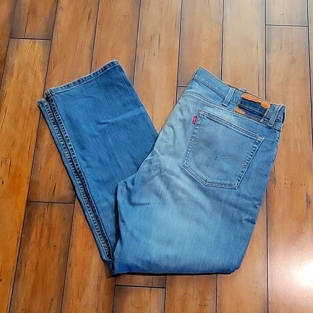 Levi's 514 jeans